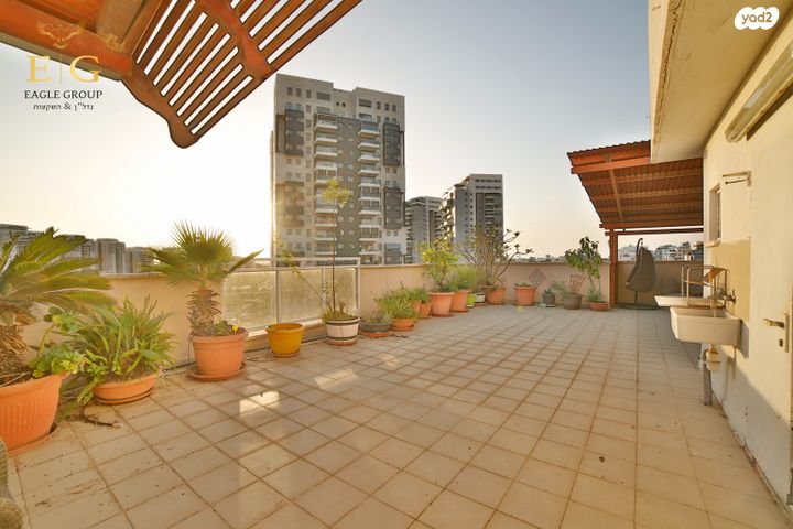 גג/ פנטהאוז, יעקובי, רחובות