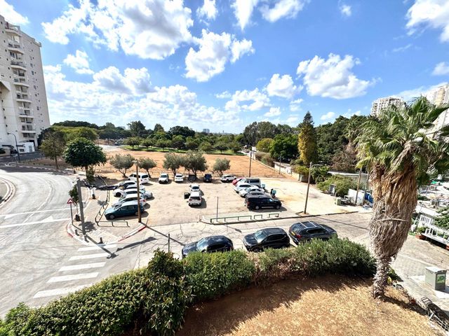 דירה, בושם 85, לבנה, תל אביב יפו