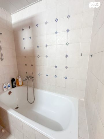 דירה, מרום נווה, רמת יצחק, רמת גן