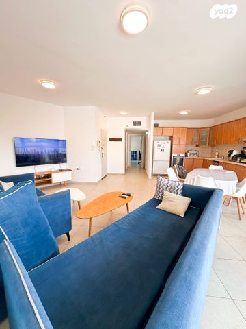 מרום נווה, רמת יצחק