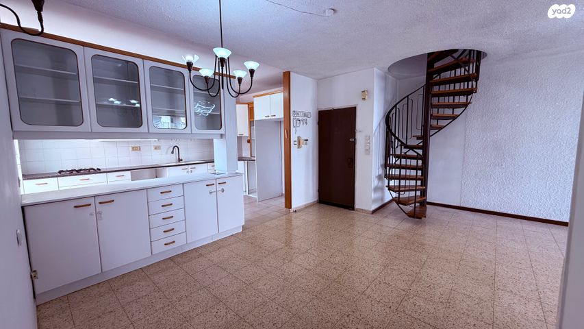 גג/ פנטהאוז, מוהליבר, הרצליה