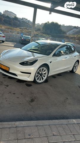 מודעת רכב טסלה מודל 3