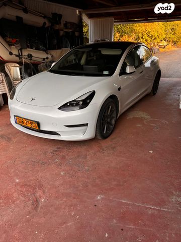 טסלה מודל 3