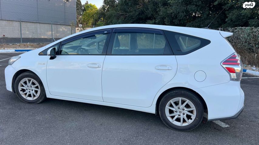 מודעת רכב טויוטה פריוס פלוס