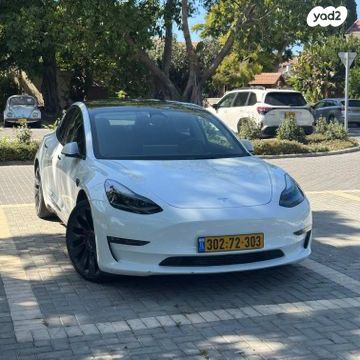 טסלה מודל 3