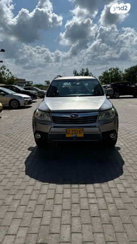 סובארו פורסטר