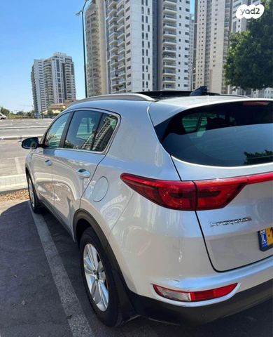 ספורטז' Urban אוט׳ 2.0 (163 כ״ס)