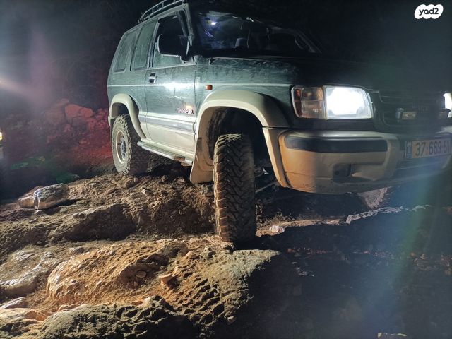 איסוזו טרופר