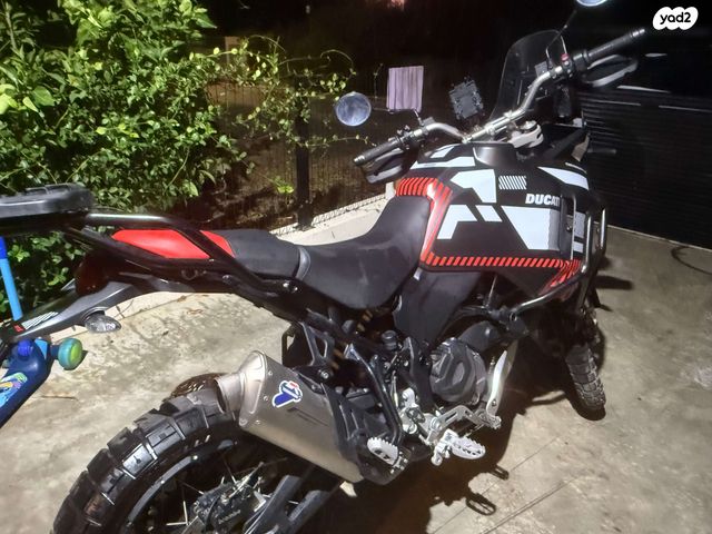 דוקאטי Desert X