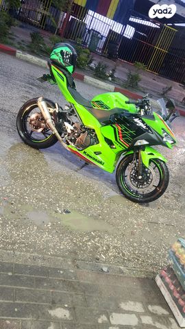 קאוואסאקי נינג'ה 400