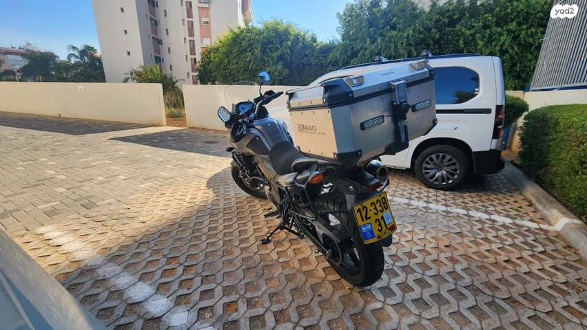 סוזוקי DL650 וי-סטרום