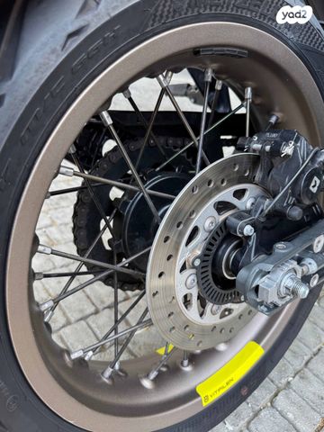 הוסקוורנה VITPILEN 401