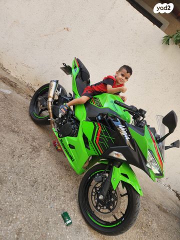 קאוואסאקי נינג'ה 400