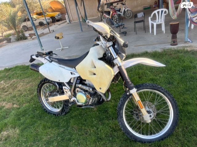 סוזוקי DRZ400S