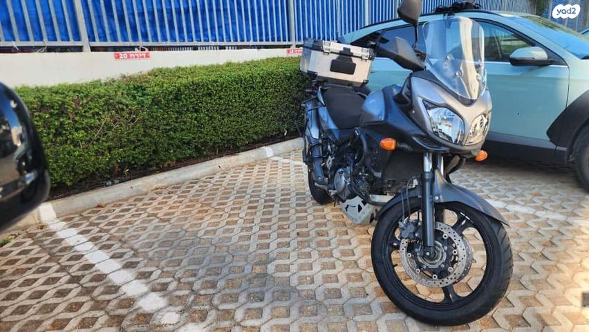 סוזוקי DL650 וי-סטרום