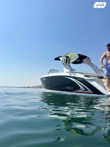 יאכטות - סירות מנוע