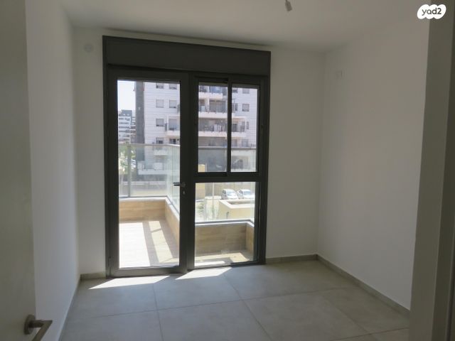 דירה, שבט מנשה 5, אחיסמך, לוד