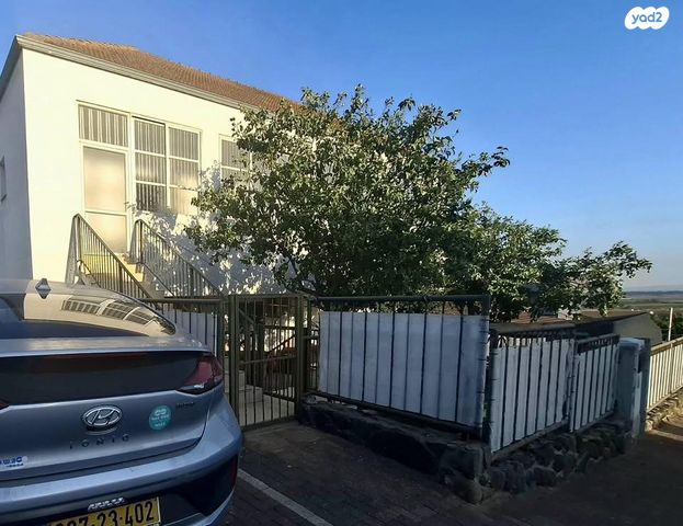 דירה, שדרות מנחם בגין 85, שכונת הורדים, קרית שמונה