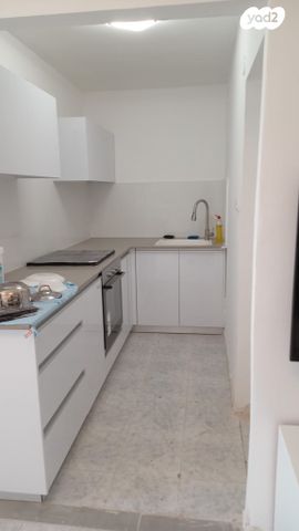 דירה, יוסף אהרונוביץ' 66, שיכון ותיקים, חולון