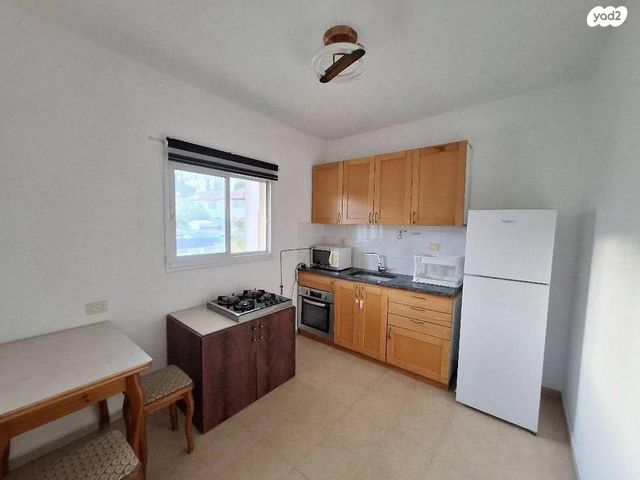 דירה, שדרות מנחם בגין 85, שכונת הורדים, קרית שמונה