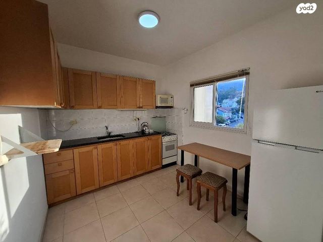 דירה, שדרות מנחם בגין 85, שכונת הורדים, קרית שמונה