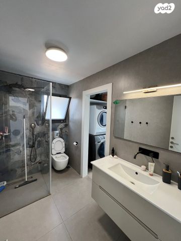 בית פרטי/ קוטג', אלונים, חיננית