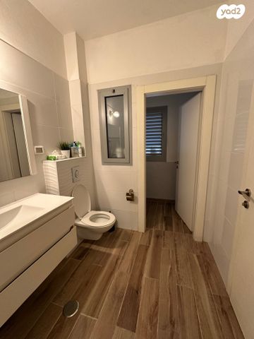 דירת גן, ישראל שוחט, נווה זאב, נאות אילן, באר שבע