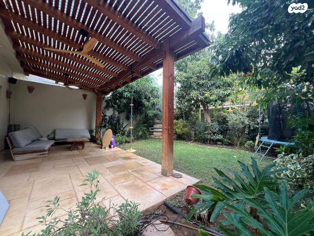 דו משפחתי, גני מנחם, באר יעקב