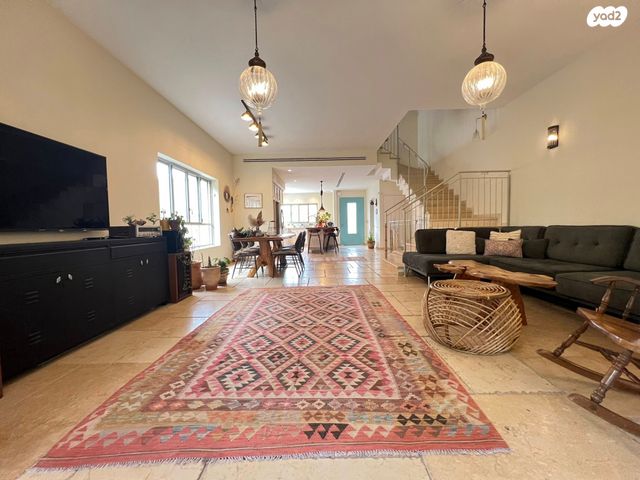 דו משפחתי, גני מנחם, באר יעקב