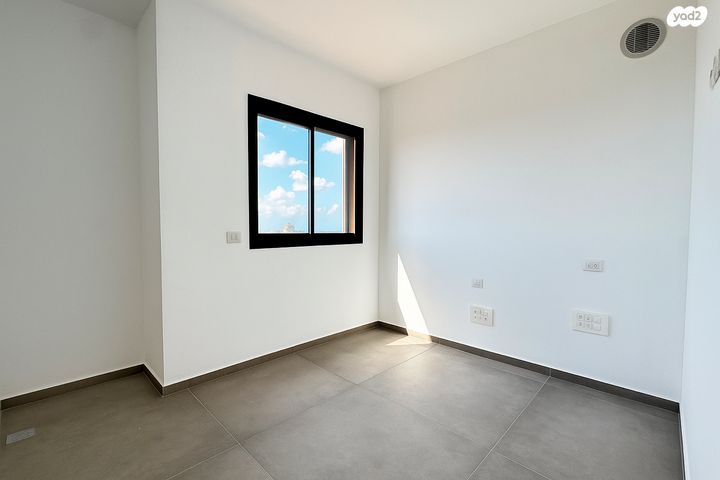 גג/ פנטהאוז, אהרון אייזנברג 35, א' / צפון מזרח העיר, רחובות