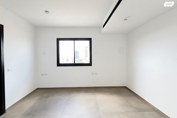 גג/ פנטהאוז, אהרון אייזנברג 35, א' / צפון מזרח העיר, רחובות