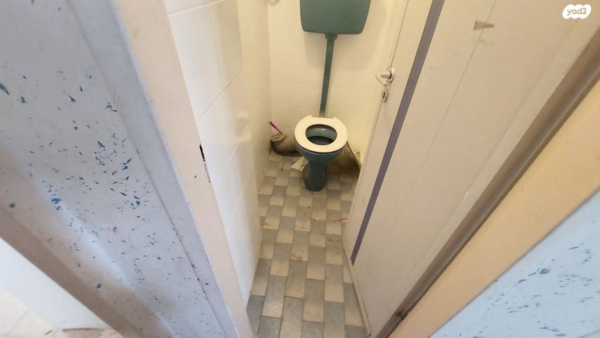 דירה, רש"י, שכונה ד', באר שבע