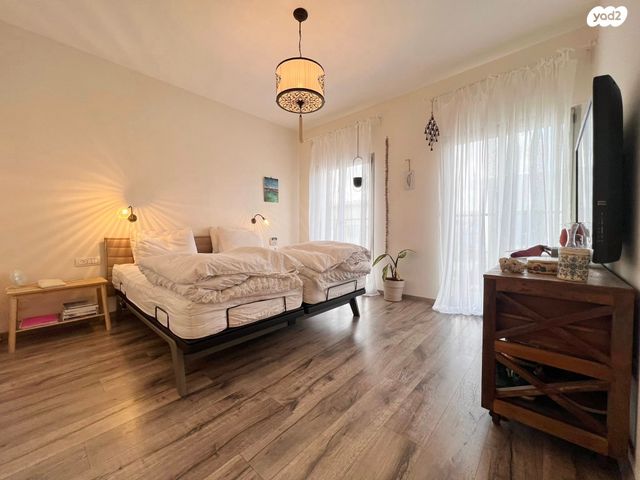 דו משפחתי, גני מנחם, באר יעקב