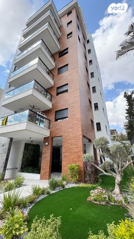 גג/ פנטהאוז, אהרון אייזנברג 35, א' / צפון מזרח העיר, רחובות