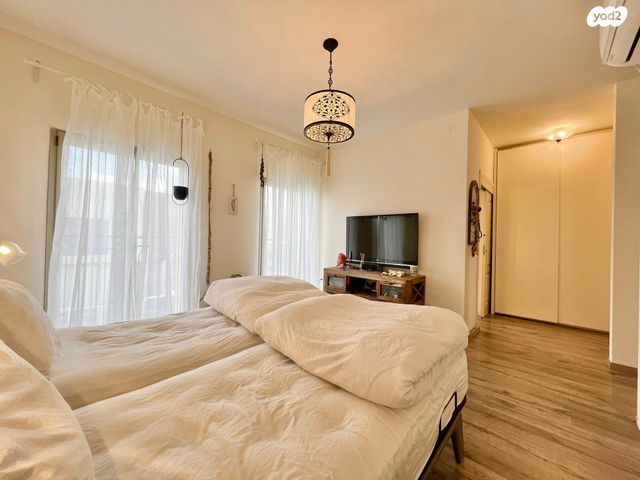 דו משפחתי, גני מנחם, באר יעקב