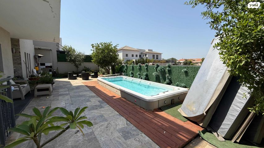 בית פרטי/ קוטג', הפארק, כפר סבא