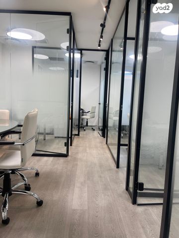 משרדים, דרך זאב ז'בוטינסקי 7, בורסה, רמת גן