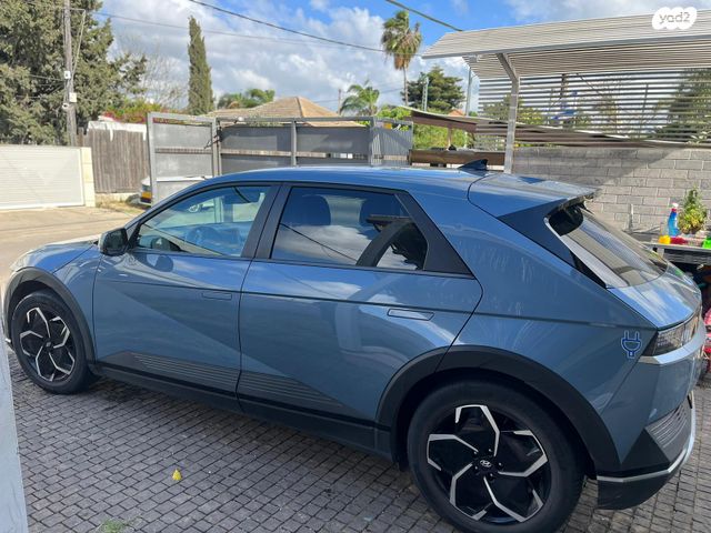 יונדאי איוניק 5