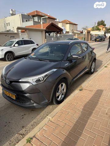טויוטה C-HR