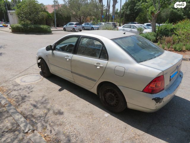 מודעת רכב טויוטה קורולה