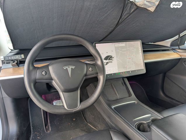 טסלה מודל 3