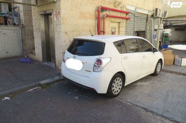 מודעת רכב טויוטה ורסו