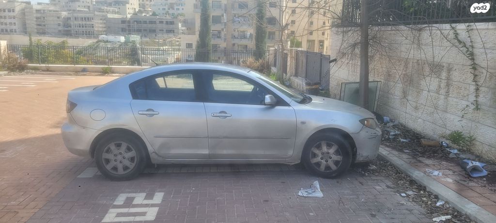 מאזדה 3