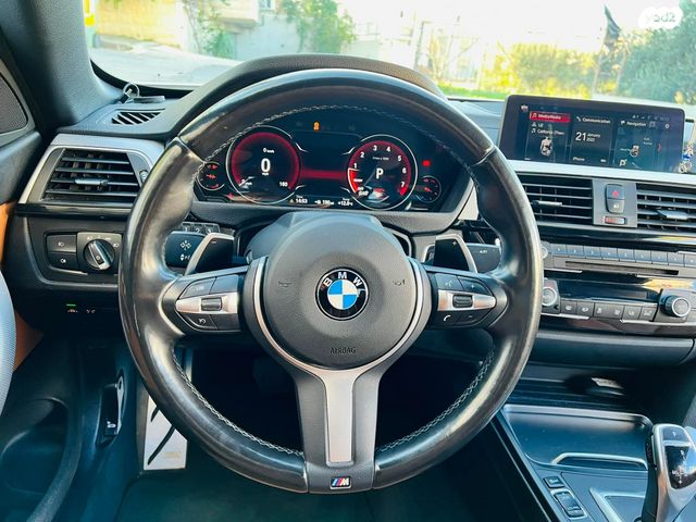 מודעת רכב ב מ וו סדרה 4