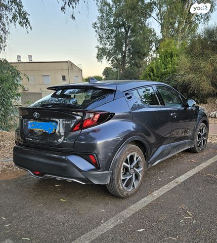 טויוטה C-HR