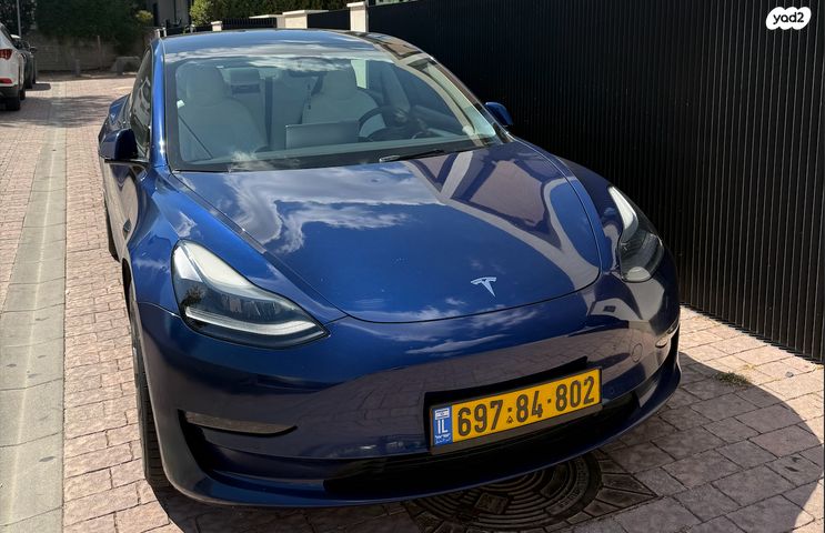 מודעת רכב טסלה מודל 3