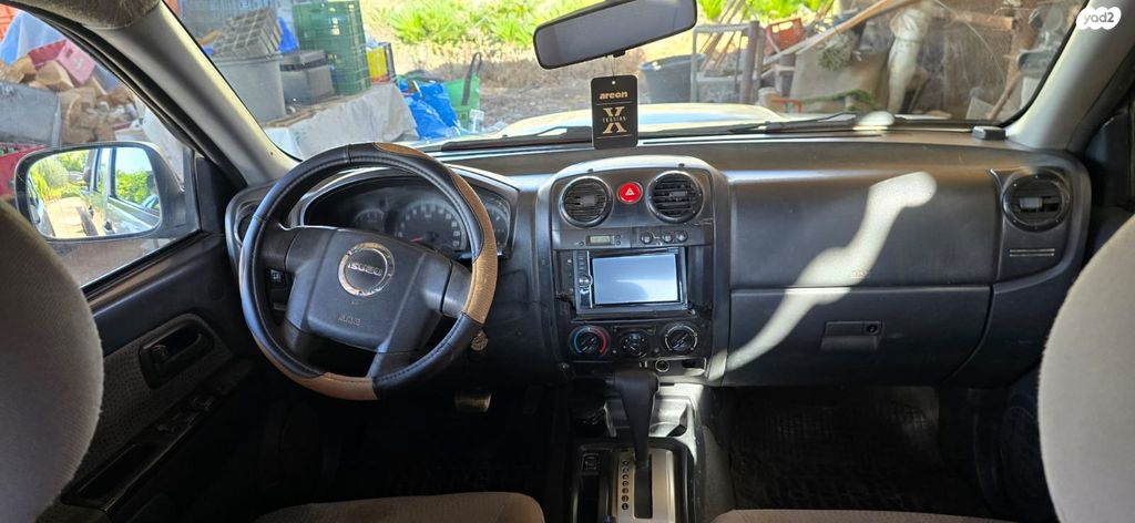 איסוזו די-מקס