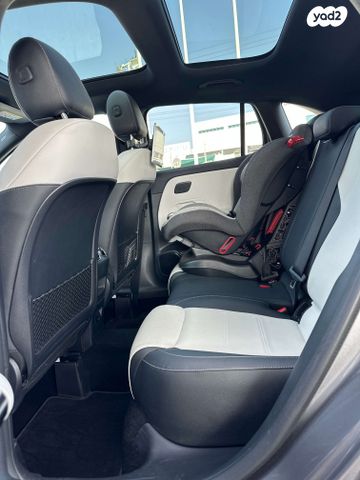 מרצדס-בנץ GLA