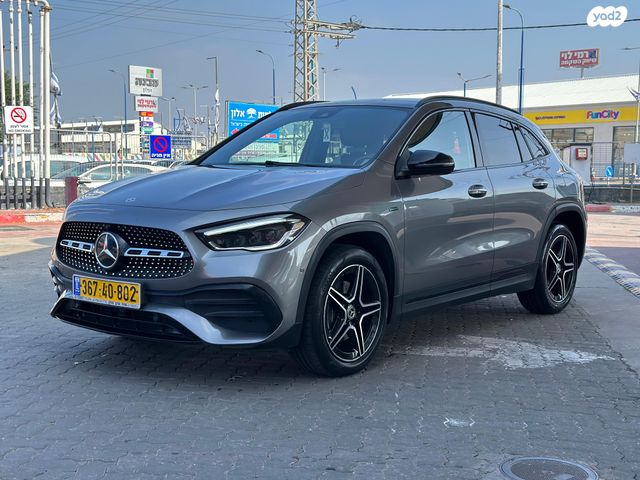 מרצדס-בנץ GLA