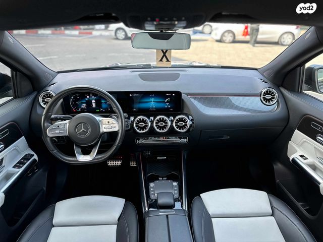 מרצדס-בנץ GLA